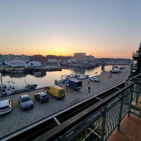 Bulwar Portowy アパート ウストカ