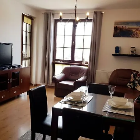 Bulwar Portowy アパート ウストカ