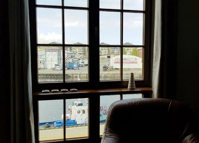 Bulwar Portowy * Устка